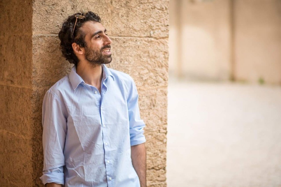 Portrait d'un acteur en extérieur, Marseille